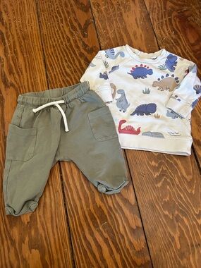 3-6 month cotton H&M Dino set